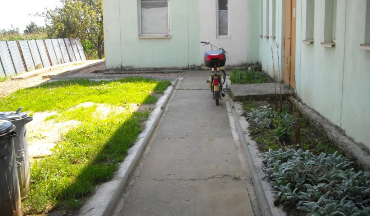 Rekonštrukcia chodníka ZŠ