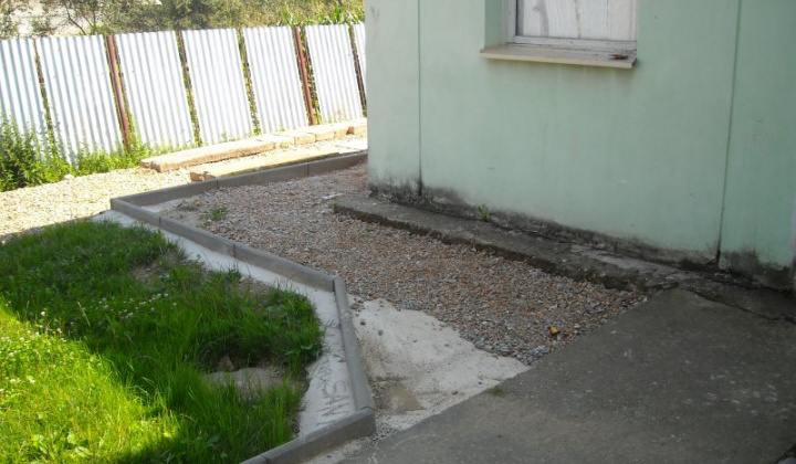 Rekonštrukcia chodníka ZŠ