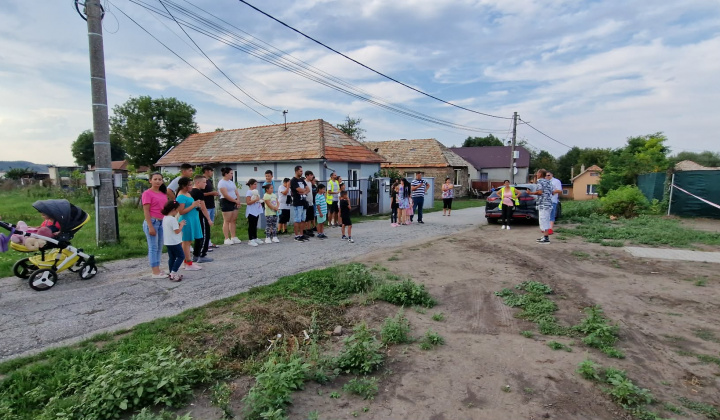 4. fotografia fotogalérie Aktuality / Detské ihrisko v obci Šimonovce - foto