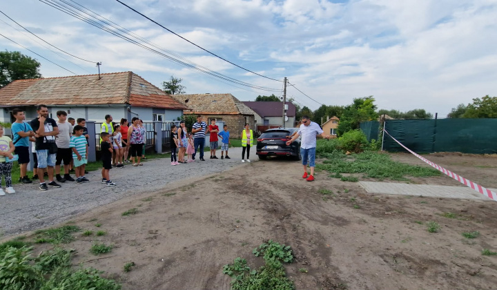 9. fotografia fotogalérie Aktuality / Detské ihrisko v obci Šimonovce - foto