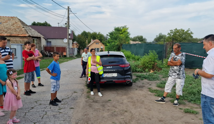 11. fotografia fotogalérie Aktuality / Detské ihrisko v obci Šimonovce - foto